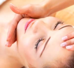 Full-Body Massage with Optional Manicure, Pedicure and Choice of Waxing at Medusa Beauty Salon (Up to 52% Off) Beauty Care Shop Online at Dubai Offers 4