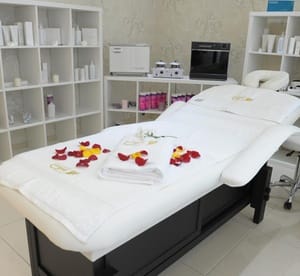 Up to AED 300 Toward Beauty Services at Caryusa Ladies Salon (Up to 51% Off) Beauty Care Shop Online at Dubai Offers