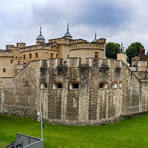 Top-Rated Attractions Tower of London and Crown Jewels Tickets Top-Rated Attractions Shop Online at Dubai Offers