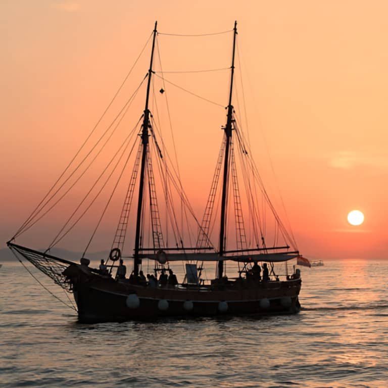 Private Historical Muscat Sunset Tour  Marina Bandar Al Rowdha