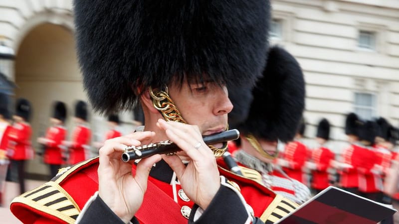 London British Royalty walking tour including Changing Of The Guard Recently Added Experiences Ritz Hotel (W1J 9BR) - Image 2